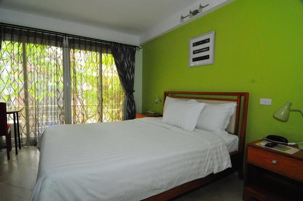 Iris Boutique Hotel Hanoj Exteriér fotografie